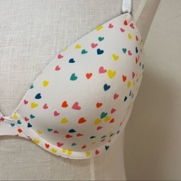 Victoria’s Secret PINK T-Shirt Demi Bra White with Multi-Colored Hearts Sz 36D - Picture 2 of 10